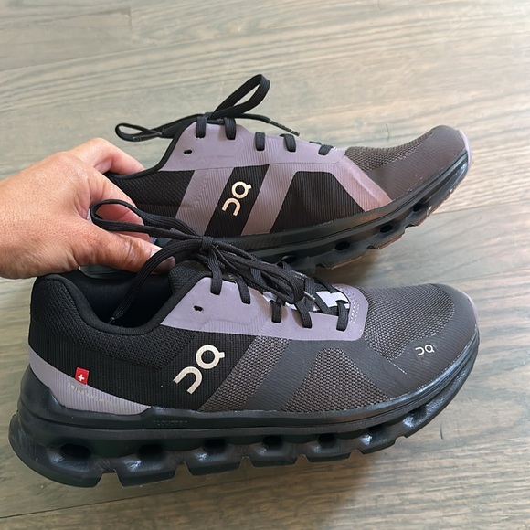 On Cloudrunner Iron/Black 7.5 M NWOT - Picture 2 of 5